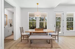 5751 Dunbar Cir, Milton, FL 32583 - Photo 13