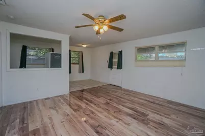 4413 Ellysee Way, Pensacola, FL 32505 - Photo 7