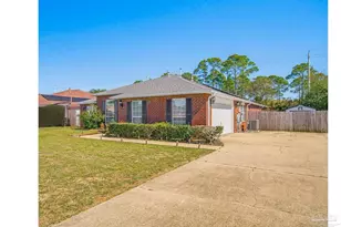 676 Buoy Dr, Pensacola, FL 32507 - Photo 3