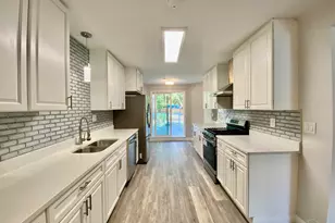 402 Fairpoint Dr, Gulf Breeze, FL 32561 - Photo 5