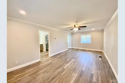 402 Fairpoint Dr, Gulf Breeze, FL 32561 - Photo 13