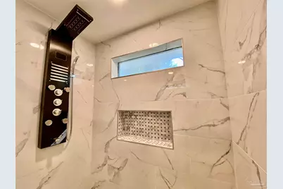 402 Fairpoint Dr, Gulf Breeze, FL 32561 - Photo 17