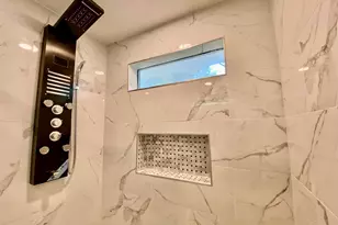 402 Fairpoint Dr, Gulf Breeze, FL 32561 - Photo 17