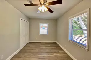 402 Fairpoint Dr, Gulf Breeze, FL 32561 - Photo 21