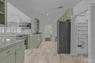 15 Lakeside Dr, Pensacola, FL 32507 - Photo 11