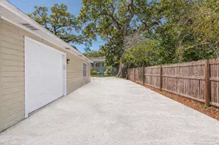 15 Lakeside Dr, Pensacola, FL 32507 - Photo 51