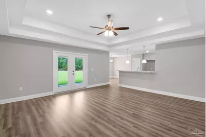7965 Twin Lake Dr, Milton, FL 32583 - Photo 9