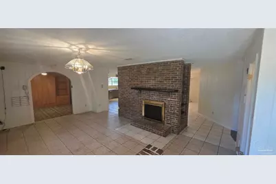 8246 Chellie Rd, Pensacola, FL 32526 - Photo 7