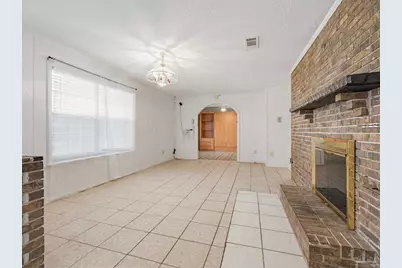 8246 Chellie Rd, Pensacola, FL 32526 - Photo 13