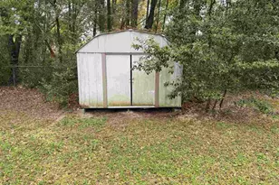 5905 Pamela Dr, Milton, FL 32570 - Photo 23