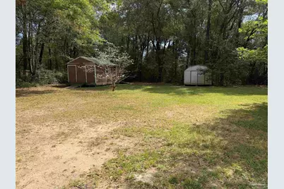 5905 Pamela Dr, Milton, FL 32570 - Photo 19