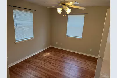 5905 Pamela Dr, Milton, FL 32570 - Photo 13