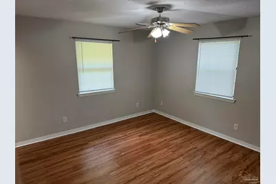 5905 Pamela Dr, Milton, FL 32570 - Photo 11