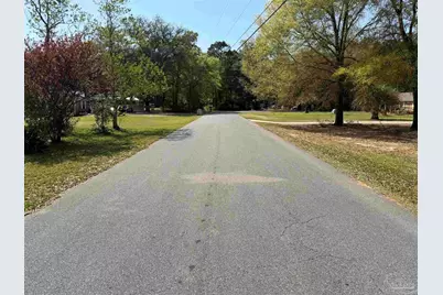 5905 Pamela Dr, Milton, FL 32570 - Photo 25