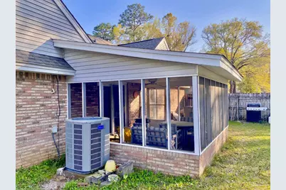 10160 Foxrun Rd, Pensacola, FL 32514 - Photo 7