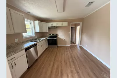 7845 Le Jeune Dr, Pensacola, FL 32514 - Photo 13