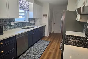 2049 Pin High Dr, Pensacola, FL 32526 - Photo 3