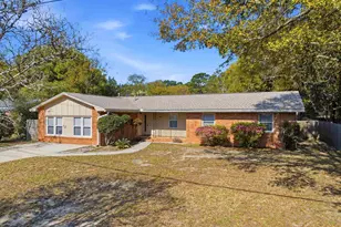 5641 Hibiscus Rd, Pensacola, FL 32504 - Photo 3