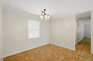 5641 Hibiscus Rd, Pensacola, FL 32504 - Photo 9