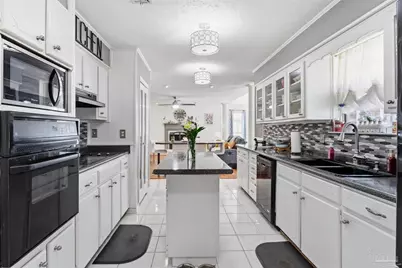 7865 Chesterfield Rd, Pensacola, FL 32506 - Photo 19