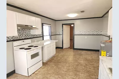 706 E Horner St, Atmore, AL 36502 - Photo 11