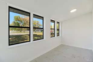 3041 Godwin Ln, Pensacola, FL 32526 - Photo 5