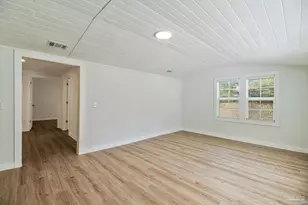 3041 Godwin Ln, Pensacola, FL 32526 - Photo 11