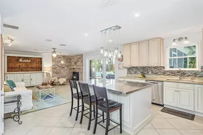 424 Dracena Way, Gulf Breeze, FL 32561 - Photo 11