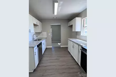 6426 Walnut St, Milton, FL 32570 - Photo 5