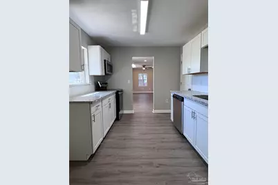 6426 Walnut St, Milton, FL 32570 - Photo 7