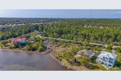 5503 Soundside Dr, Gulf Breeze, FL 32563 - Photo 5