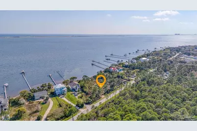 5503 Soundside Dr, Gulf Breeze, FL 32563 - Photo 11