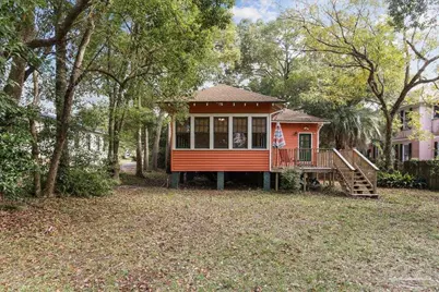 1011 N Reus St, Pensacola, FL 32501 - Photo 31