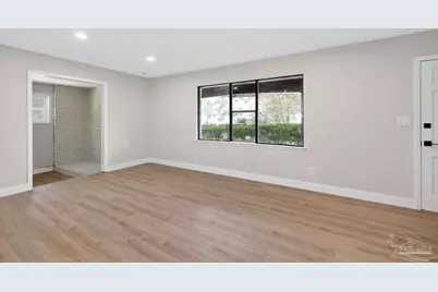 2015 Americus Ave, Pensacola, FL 32507 - Photo 3