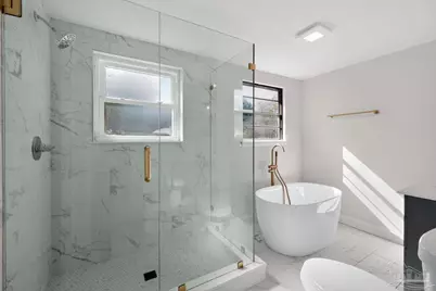 2015 Americus Ave, Pensacola, FL 32507 - Photo 11