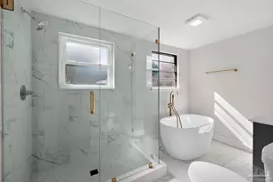 2015 Americus Ave, Pensacola, FL 32507 - Photo 11