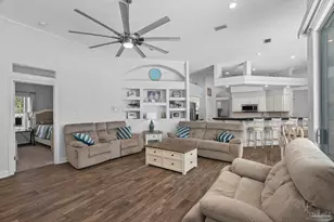 1071 Kelton Blvd, Gulf Breeze, FL 32563 - Photo 7