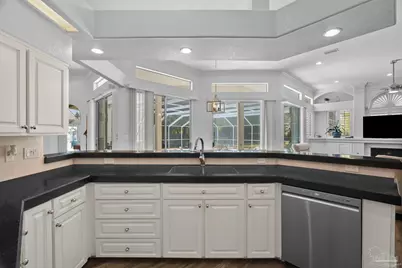 1071 Kelton Blvd, Gulf Breeze, FL 32563 - Photo 13