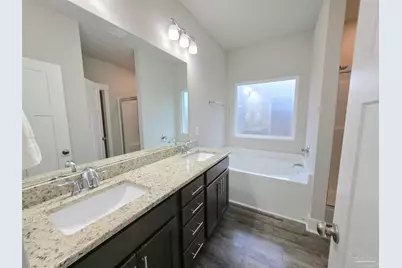 437 Pemberton Ln, Cantonment, FL 32533 - Photo 17