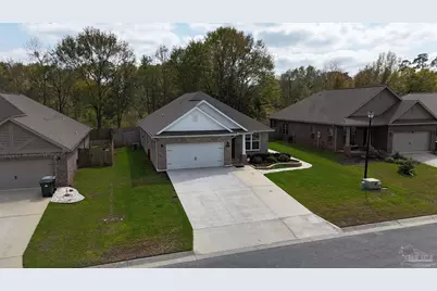 437 Pemberton Ln, Cantonment, FL 32533 - Photo 3