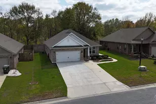 437 Pemberton Ln, Cantonment, FL 32533 - Photo 3