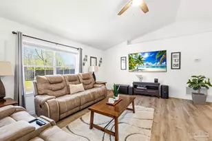 167 Carrier Dr, Pensacola, FL 32506 - Photo 9