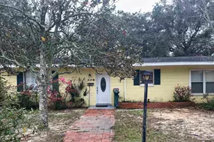 308 Valencia St, Gulf Breeze, FL 32561 - Photo 1