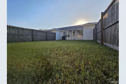 307 Loveland Cir, Pensacola, FL 32526 - Photo 23