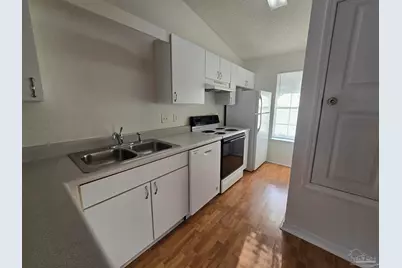 307 Loveland Cir, Pensacola, FL 32526 - Photo 15