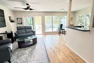 200 Pensacola Beach Rd, Gulf Breeze, FL 32561 - Photo 9