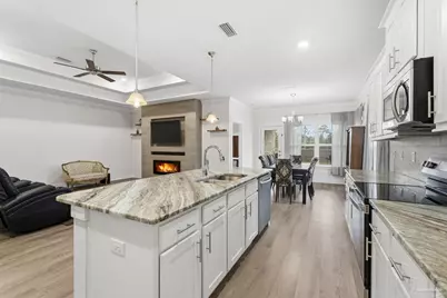 1928 Cambridge Park Dr, Gulf Breeze, FL 32563 - Photo 15