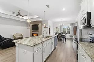 1928 Cambridge Park Dr, Gulf Breeze, FL 32563 - Photo 15