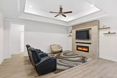 1928 Cambridge Park Dr, Gulf Breeze, FL 32563 - Photo 3