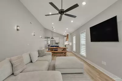 1006 W Lloyd St, Pensacola, FL 32501 - Photo 7
